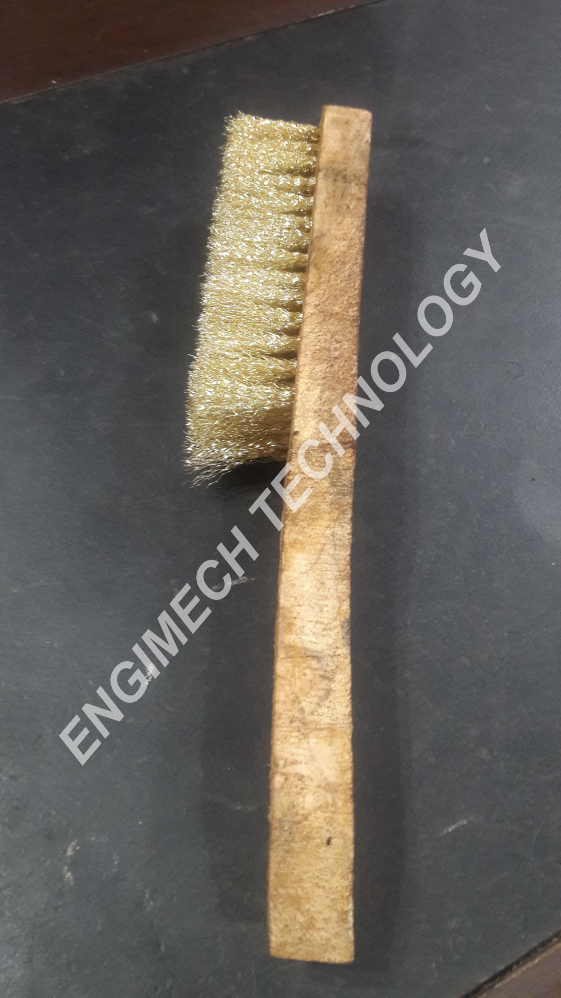 Brass Wire Handle Brush (Soft)
